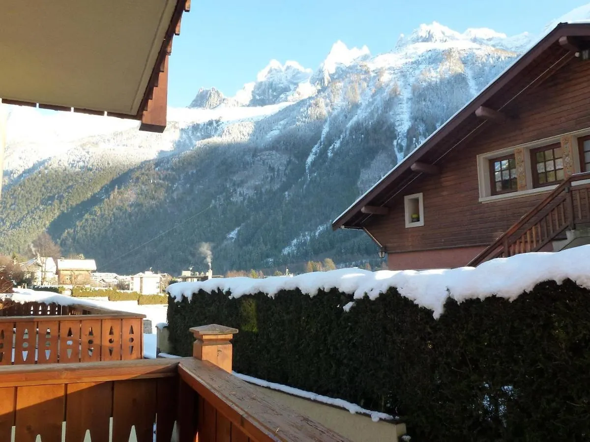Appartement De Charme 6 Pers. Face Au Mont-Blanc, A 750M Du Centre - Balcon Et Parking Inclus - Fr-1-343-169 Chamonix Apartment
